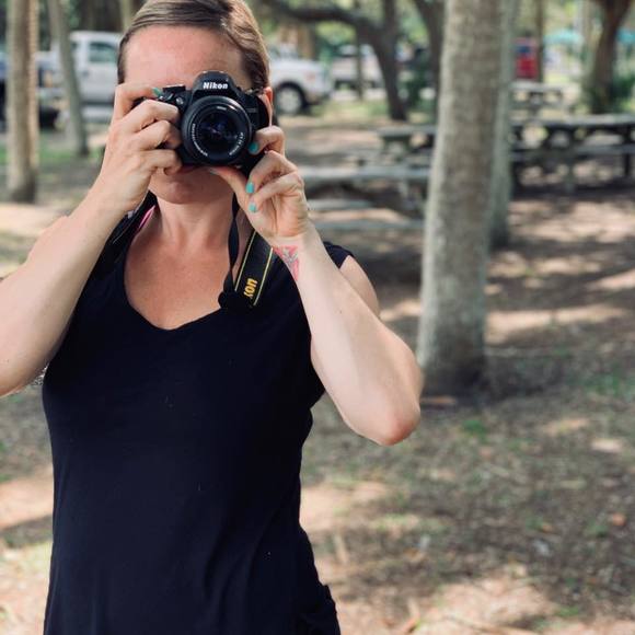 Profile Picture of Claire Delfavero (@clairedelfavero) on Poshmark