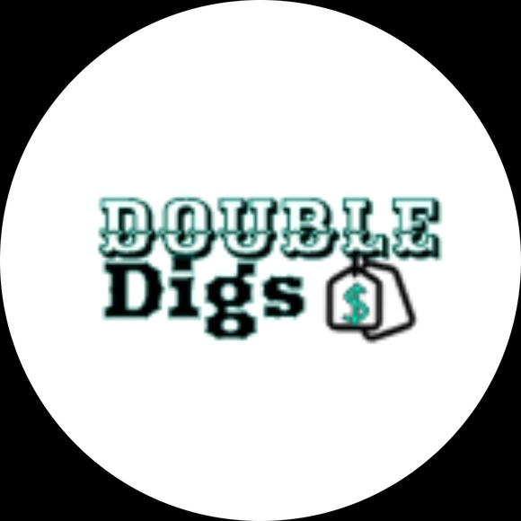 Profile Picture of Brianna Lafontaine (@doubledigs) on Poshmark