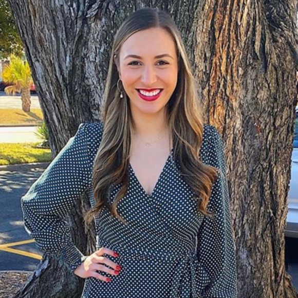 Profile Picture of Karen Sciaraffa (@karens2020) on Poshmark