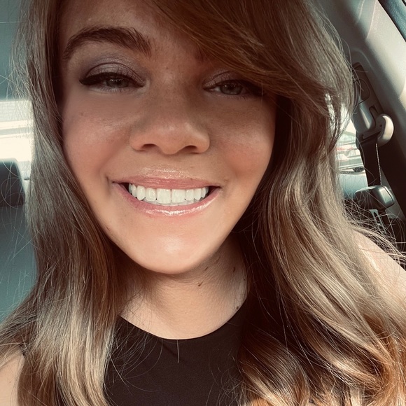 Profile Picture of Alyssa Kelley (@swissmiss5) on Poshmark