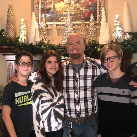 Profile Picture of Greg Fassbender (@gr8deals4less) on Poshmark