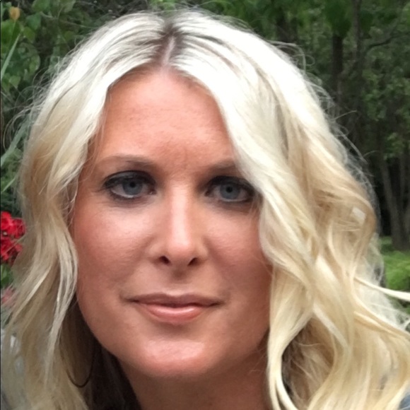 Profile Picture of Sue Pycz (@slpycz) on Poshmark