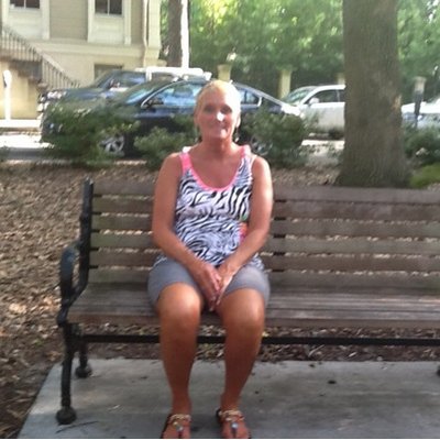 Profile Picture of Valerie Keith (@elvismichelle1) on Twitter