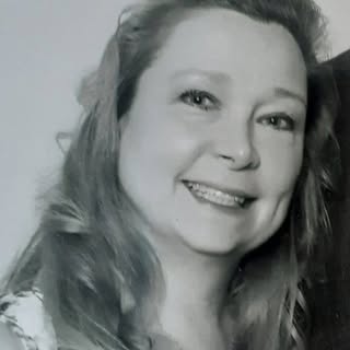 Leah Roman Klinger - Instagram Profile Picture of Leah Roman Klinger (@klingerleah) on Instagram