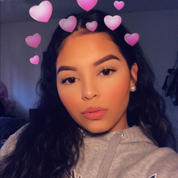 Profile Photo of Diana Alfaro (@yungdidi2) on Poshmark