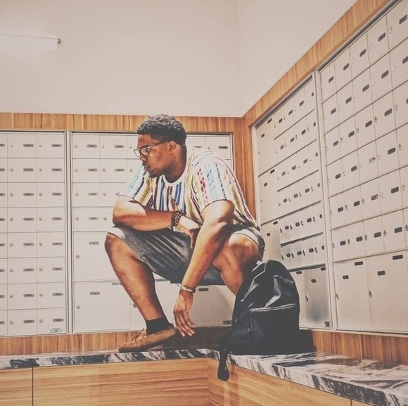 Profile Picture of Demilo Gibbs (@demilogibbs) on Poshmark