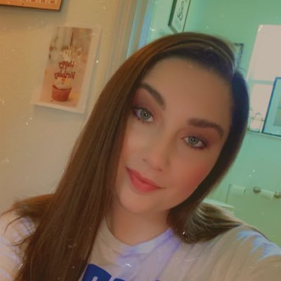 Profile Picture of Emily Mattes (@itsemily013) on Twitter