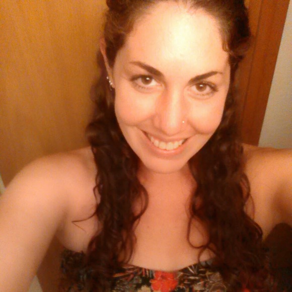 Profile Picture of Karyn Brizzi (@karynbrizzi) on Poshmark