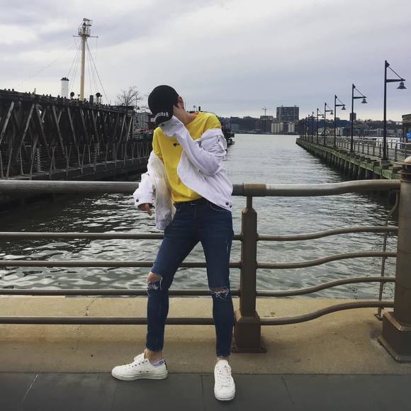Profile Picture of Andrew Sung (@asung9330) on Poshmark