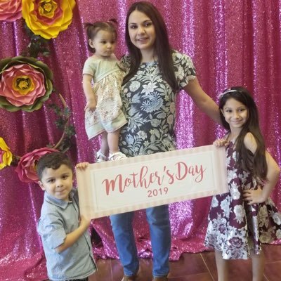 Profile Picture of Julia Martinez (@jmtz0717) on Twitter