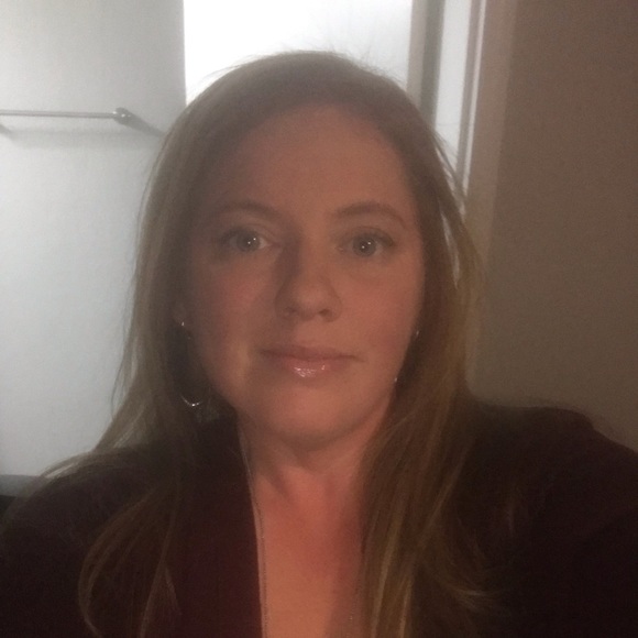 Profile Picture of Tabitha Holt (@tabitha122015) on Poshmark