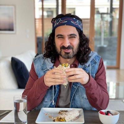 Profile Picture of Michael Khalili (@khalili_michael) on Twitter