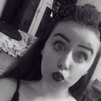 Profile Picture of Katie Critchley (@kt_critchleyxo) on Twitter