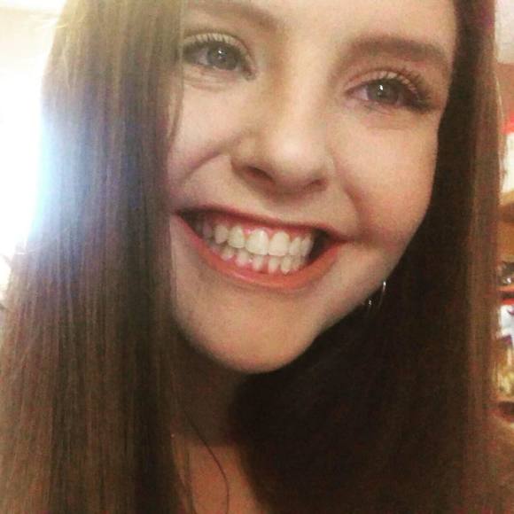 Profile Picture of Haley Corean (@hgalloway12) on Poshmark
