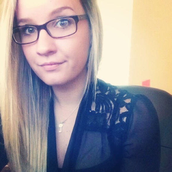 Profile Picture of Grace Hoyland (@ghoy23) on Poshmark