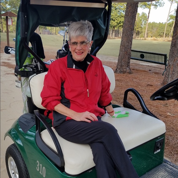 Profile Picture of Suzanne Faker (@sanfaker) on Poshmark