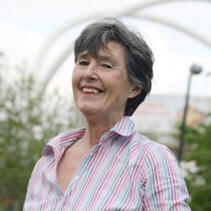 Profile Picture of Julia Bright (@JuliaBright4) on Twitter