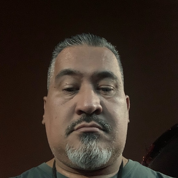 Profile Picture of Chris Esquivel (@chrisesquive780) on Poshmark