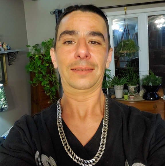 Profile Picture of Vincent Tremblay (@vincy6668) on Poshmark
