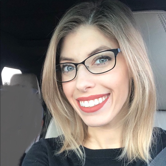 Profile Picture of Rachael Stotts (@mrs_stotts) on Poshmark