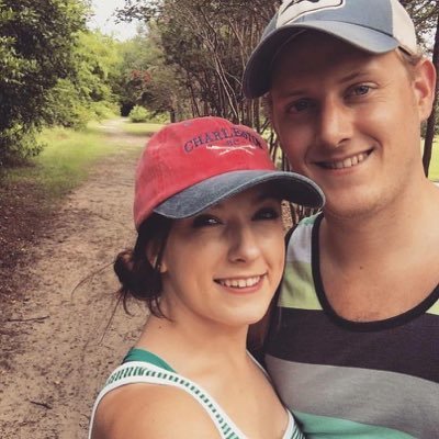 Profile Picture of Elizabeth Joy Reeves (@ordinarilady) on Twitter