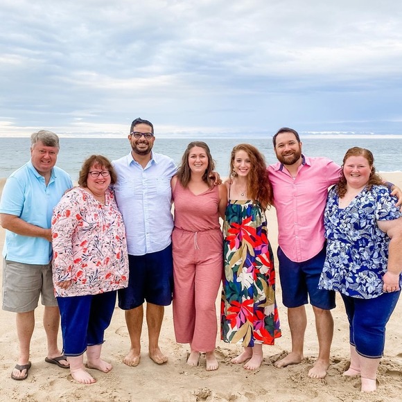 Profile Picture of Katie Gradowski (@katie_gradowski) on Poshmark