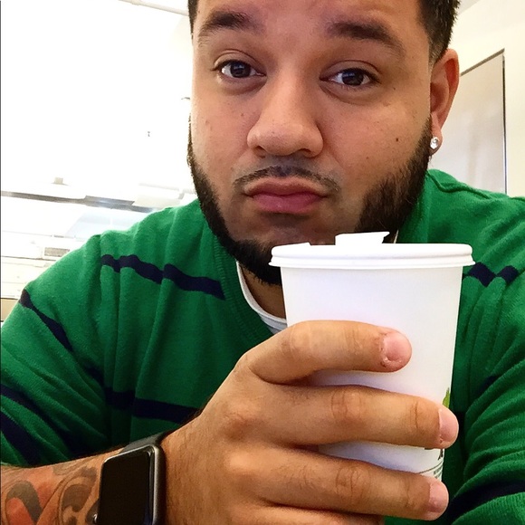 Profile Picture of Luis Pinzon (@pinzonlm) on Poshmark