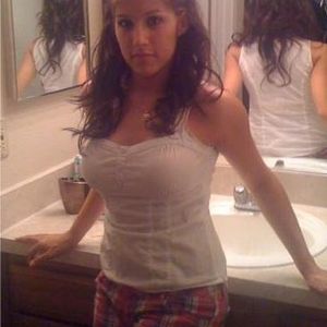 Profile Picture of Ivy Gonzalez (@ivy2304) on Myspace