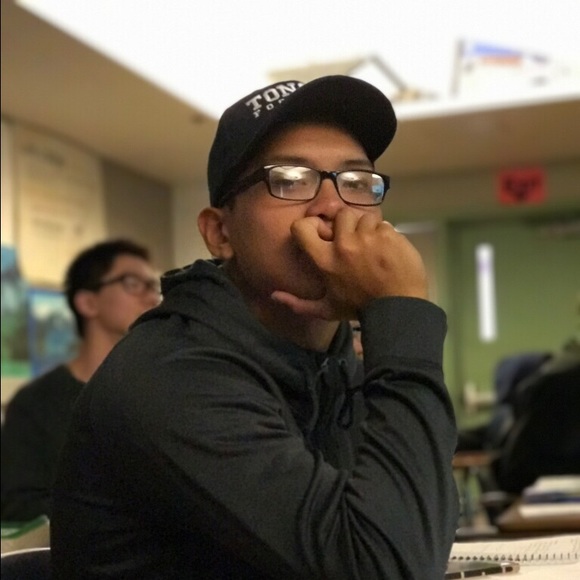 Profile Picture of Steven Ma (@stevema) on Poshmark