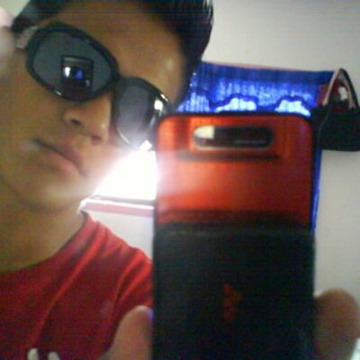 Profile Picture of Alejandro (@josh_levis) on Twitter