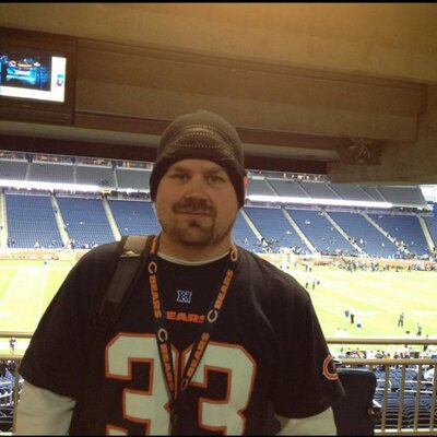 Profile Picture of Jon Gleason (@jgbearzfan) on Twitter