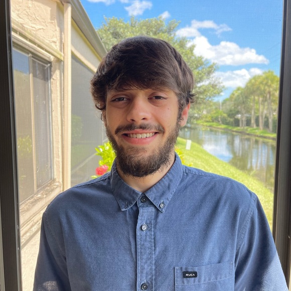 Profile Picture of Christopher Caupp (@cjcaupp) on Poshmark