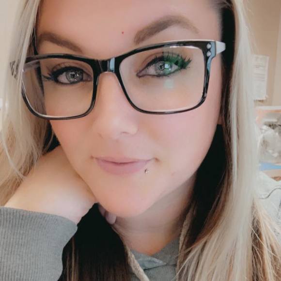 Profile Picture of Daryl Nethington (@darylchristine) on Poshmark