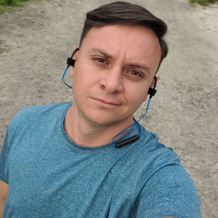 Profile Picture of Michael Lombardi (@michaellbloch) on Tiktok