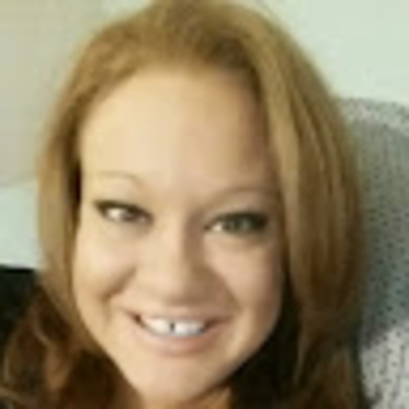 Profile Picture of Alex Monday (@alex_monday) on Poshmark