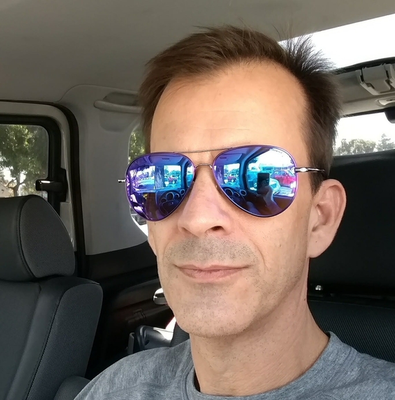 Profile Picture of John Viguerie (@clubvig) on Poshmark