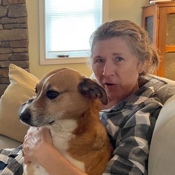 Profile Picture of Lisa Evans-grady (@lv4wknd) on Poshmark