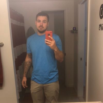 Profile Picture of Cory Frye (@smallfrye17) on Twitter