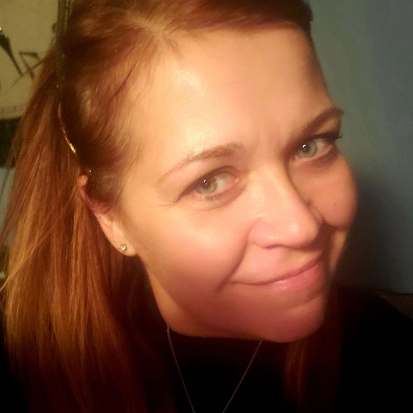 Rebecca Keever - Poshmark Profile Picture of Rebecca Keever (@rekeever) on Poshmark