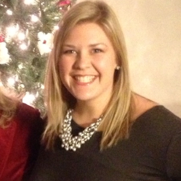 Profile Picture of Krista Bennitt (@kbennitt) on Poshmark