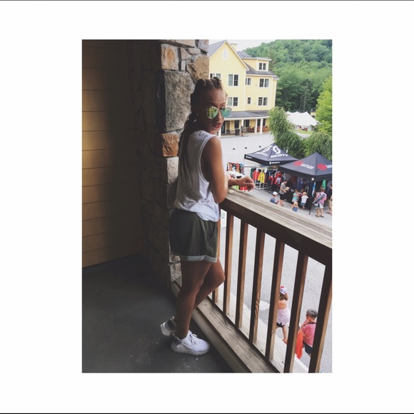 Profile Picture of Kayla Pauwels (@kayy_kayy7) on Poshmark