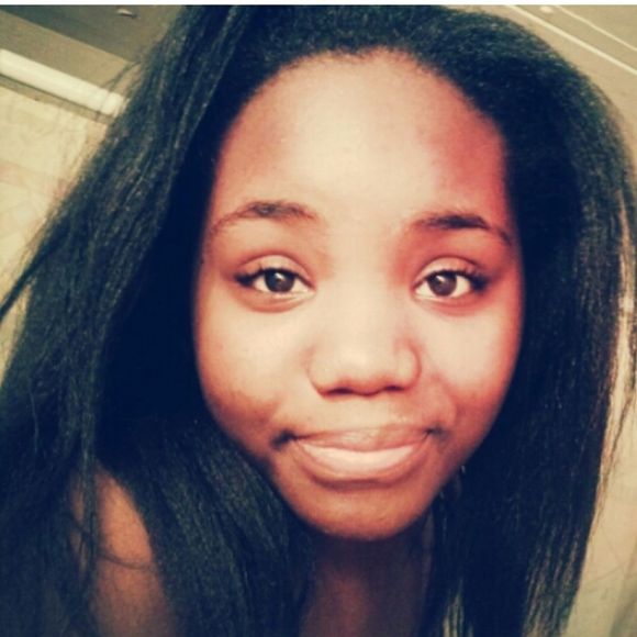 Profile Picture of Aleecia Scott (@plumbugg) on Poshmark