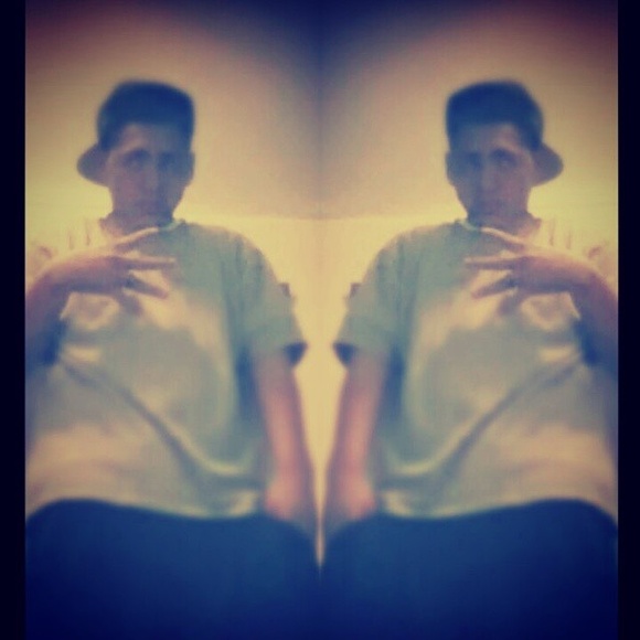 Chris Pettegrew - Poshmark Profile Picture of Chris Pettegrew (@pettegrew107) on Poshmark