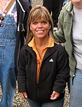 Profile Picture of Amy Roloffon Wikipedia