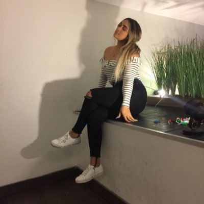 Profile Picture of Fernanda (@Fernandacorona0) on Twitter