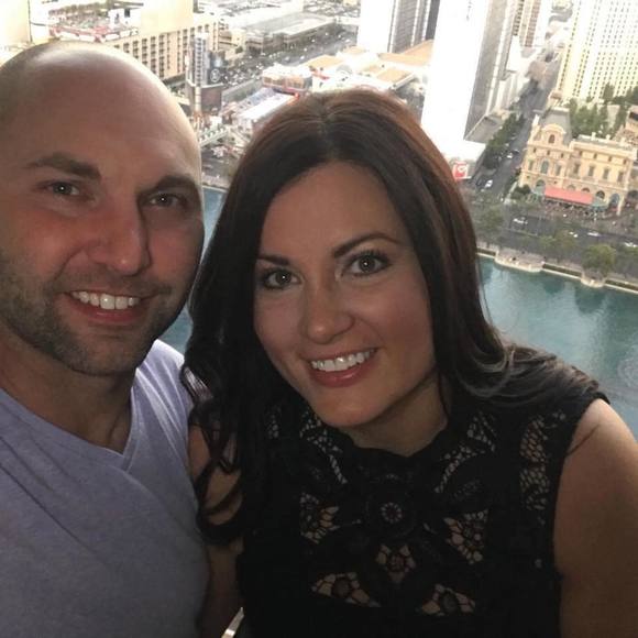 Profile Picture of Lori Vigesaa (@vigesaa) on Poshmark