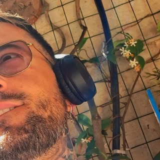 Profile Picture of Michael Loris (@michaelloris) on Instagram