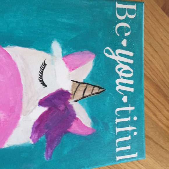 Profile Picture of Julia Esguerra (@jjdiy) on Poshmark