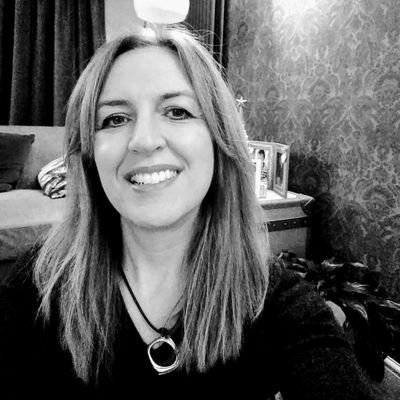 Profile Picture of Sharon Corbett (@scorbetteachEng) on Twitter