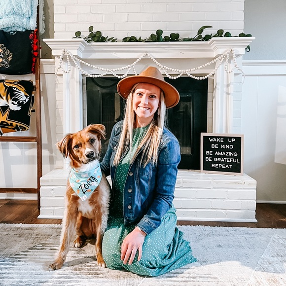 Profile Picture of Brooke Boehmer (@brooke_boehmer) on Poshmark